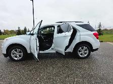2012 chevy equinox LT AWD SUV V6 low mileage - Photo 2