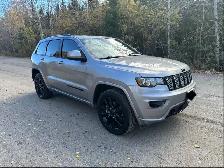 2021 Jeep Grand Cherokee          Only 23,288 KM !! - Photo 2