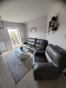 Beautiful 3 B/R Detached Home Near Mount Pleasant - Photo 7
