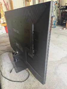 Toshiba Flat-Screen TV in Good Working Order