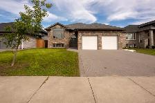 Luxury 3-Bedroom Home with Private Yard in River Terrace
