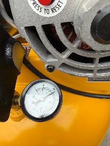 BRAND NEW DEWALT AIR COMPRESSOR - Photo 4