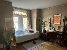 Downtown Toronto Large Bedroom for Rent-All inclusive(Dec 1st) - Photo 5