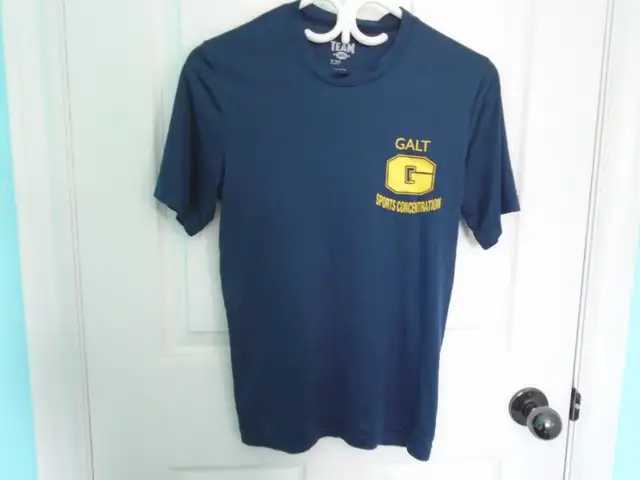 Uniformes Alexander Galt