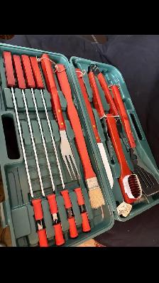 18 Piece Wood BBQ Utensils with Carrying Case