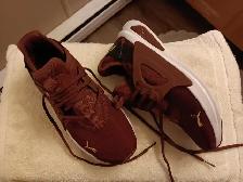 Women's Sneakers - New
