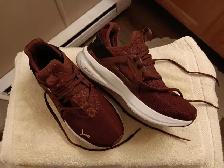 Women's Sneakers - New - Photo 2