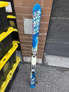 INDY 136 CM SKIS GOOD CONDITION $50