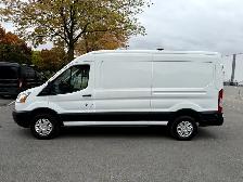 2017 Ford Transit T-250 Medium Roof - Photo 6