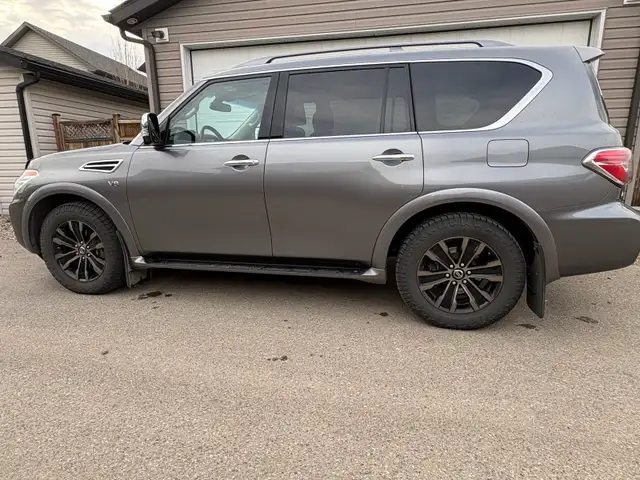 2017 Nissan Armada