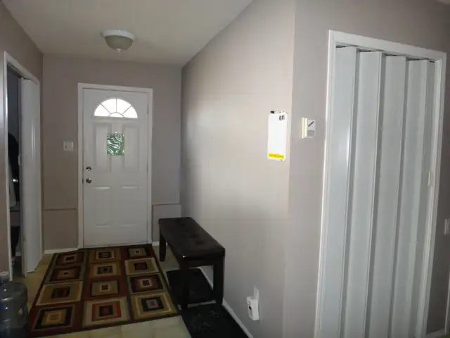 ROOM for Rent in THICKWOOD
