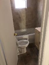 4-Bed Room Top & Main Floor Neilson/Kingston - Photo 5