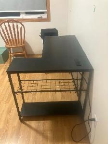 computer desk - Photo 2