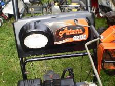 ARIENS 927LE  gas Snowblower 2 Stage - Photo 2