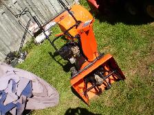 ARIENS  520  20inch  gas  Snowblower 2 Stage