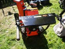 ARIENS  520  20inch  gas  Snowblower 2 Stage - Photo 6