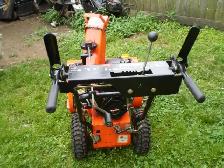 ARIENS  624E  24inch  gas  Snowblower 2 Stage - Photo 6