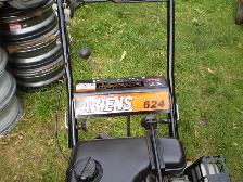 ARIENS 624 24inch gas Snowblower 2 Stage - Photo 2