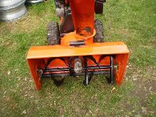 ARIENS 624 24inch gas Snowblower 2 Stage - Photo 3