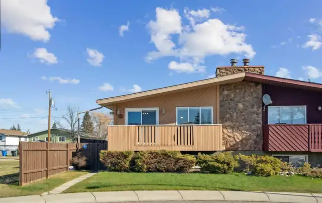 Bright 2-Bedroom Basement Suite, Separate Entrance
