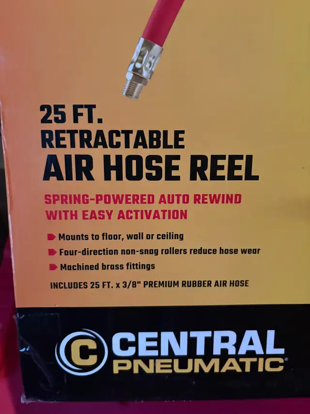 Retractable air compressor hose