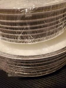 MIKASA CHINA PLATE SET,8 SMALL & 8 LARGE,LIKE NEW,MIKSOL,BONE - Photo 6