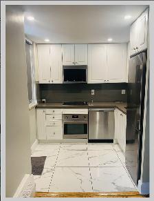 Bright Modern Room In Toronto, $110 Per Night, Daily Discount - Photo 3