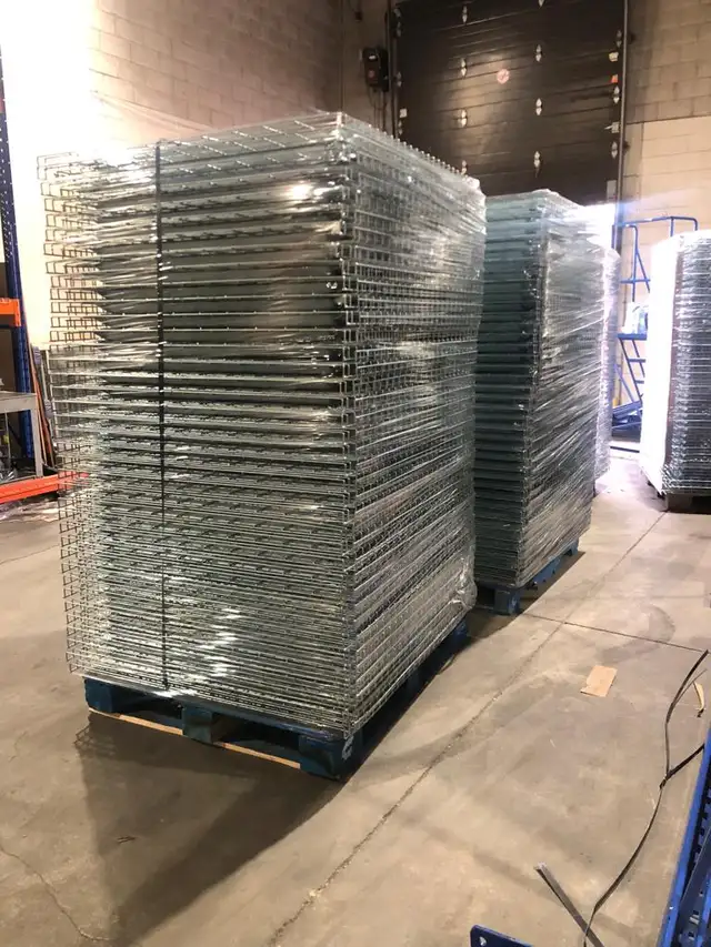 NEW Wire Mesh Decking Deck 42'x46' and 42'x52' Universal Style