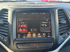 2016 Jeep Cherokee Trailhawk - Photo 13