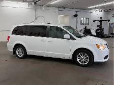 2020 Dodge Grand Caravan Premium Plus - Photo 2