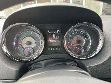 2015 Chrysler Town & Country S - Photo 9