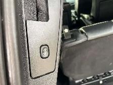 2015 Chrysler Town & Country S - Photo 18
