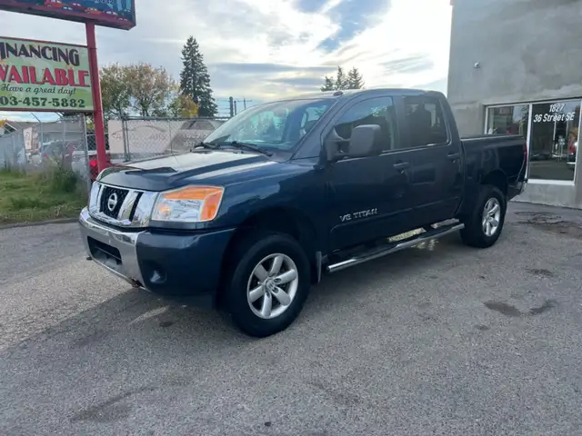 2015 Nissan Titan 4WD Crew Cab SWB