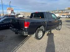 2015 Nissan Titan 4WD Crew Cab SWB - Photo 6