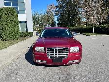 2010 Chrysler 300 - Photo 5