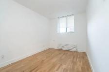 renovated two bedroom, river and gerrard - ID 2925 - Photo 8