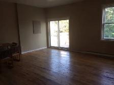 5 1/2 Stanstead,COMME MAISON 3 Bed-Room CHIEN ACCEPTE - Photo 2