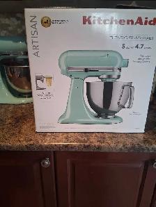 KitchenAid Artisan Tilt-Head Stand Mixer