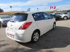 2011 Nissan Versa 1.8 SL - Photo 6