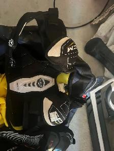 complete hockey equipment - very good condition - Photo 3