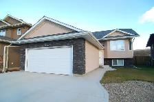 Stonebridge, 3 bdrm suite insuite laundry - Photo 11