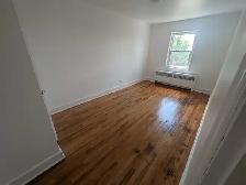 If you see this ad, an apartment is available! - Photo 9