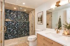 Luxury 3-Bedroom Home with Private Yard in River Terrace - Photo 5