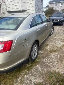 2010 ford Taurus - Photo 3