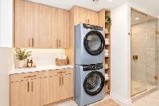 Brand-New Luxury 2-Bed Apartment with Heated Garage & Parking - Photo 11