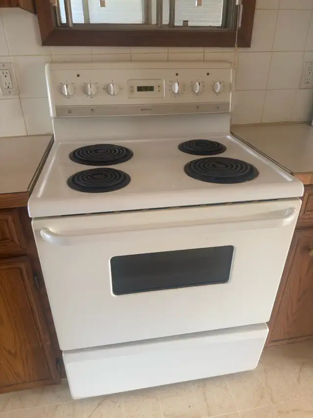Frigidaire electric stove