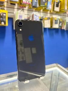 iPhone XR 256gb (Store Warranty)
