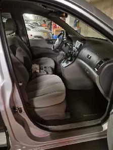 2008 kia Sedona - Photo 2
