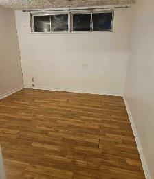 Available  Now - 1 Bed Room Basment Apartmenr - Photo 5