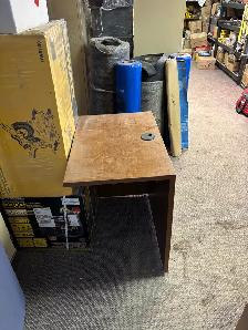 Office Desk - Photo 4